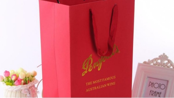 手提袋印刷有什么共同性？以手提袋的質(zhì)量為主，將印刷精致為美