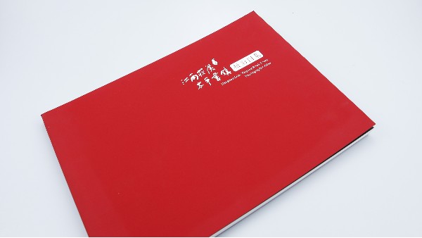 畫冊印刷，企業(yè)展示品牌介紹產(chǎn)品的必備工具-古得堡印刷